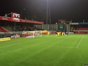 Matchwinner Faik en Tom van Hyfte zetten de humba in gang. (Roda JC Live)